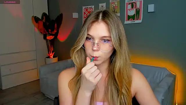 linakorvin — Private on StripChat