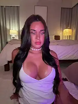 Liz_Hush model from sc