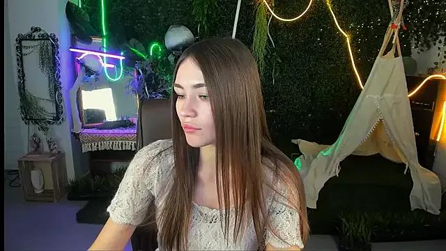 lollyrais on StripChat 