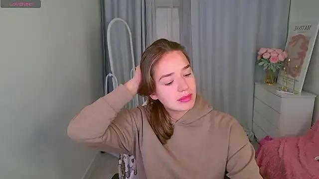 LovelyJessie — spank ass in doggy