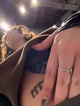 lucy-joy on StripChat