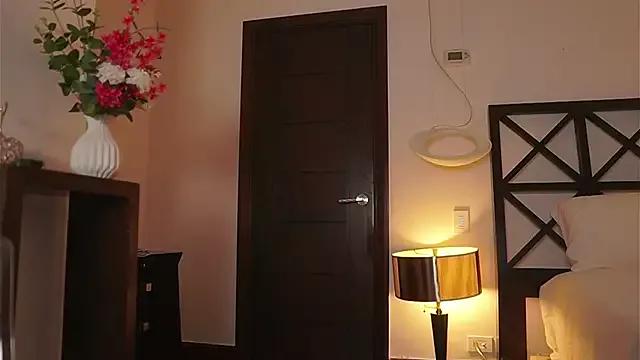 LunaMystyque on StripChat