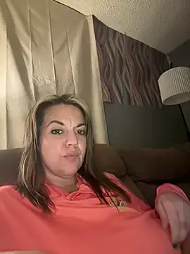 Luxxxchereee on StripChat