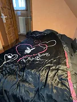 Mamacita1917 on StripChat