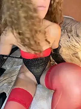 Mamacita1917 on StripChat