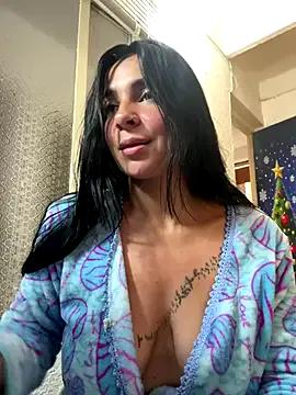 Meganmilk1 — suck tits