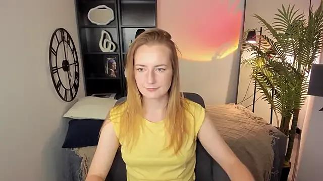 MeggySun on StripChat 