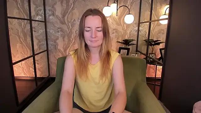 MeggySun on StripChat 