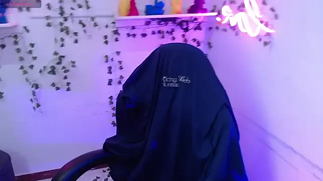 mia_bloom2