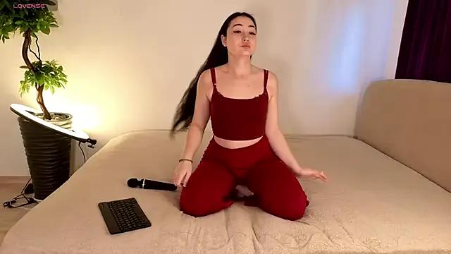 MilaYumi on StripChat