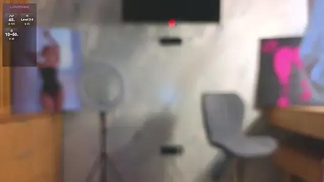 miss_bubbles_ on StripChat 