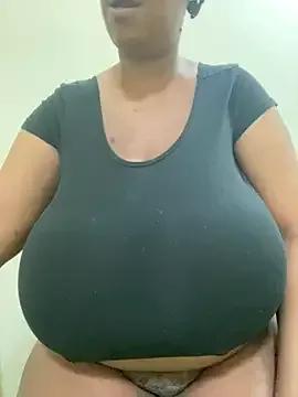 MissFancyXXL on StripChat 