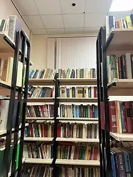 mmelicious — Cameltoy and slaps pussy