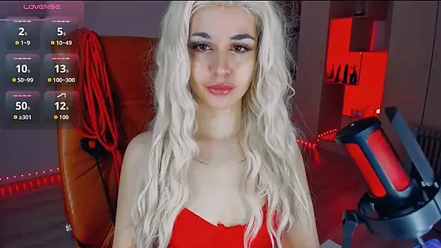 mollyposhh on StripChat 