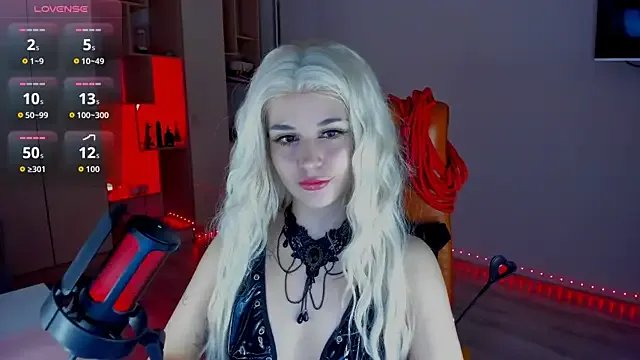 mollyposhh on StripChat 