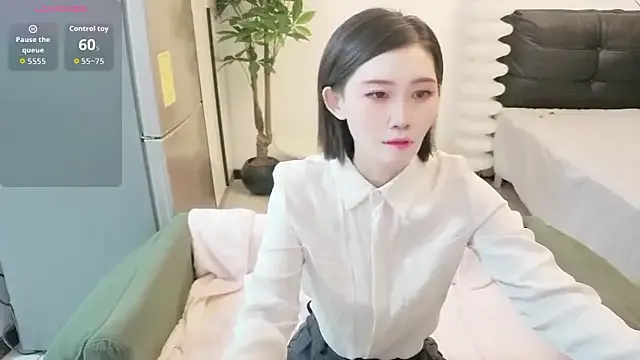 NANA-EET on StripChat