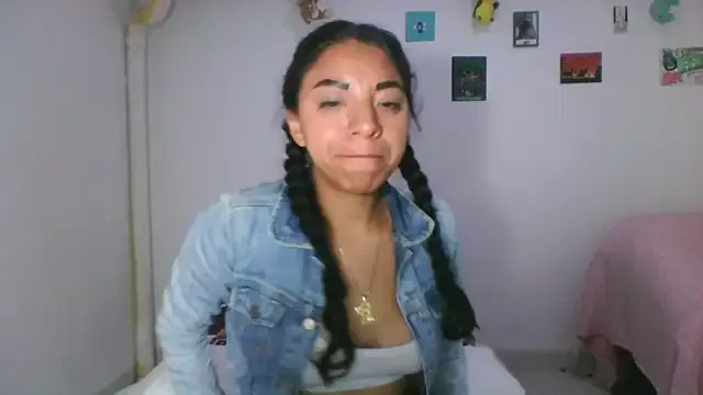 nataliesweet_22 on StripChat