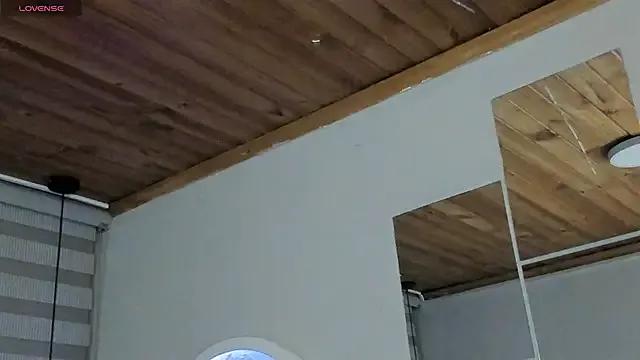 natasha_logan_ on StripChat 