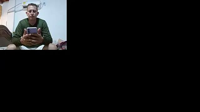 Naty_wet_18 on StripChat