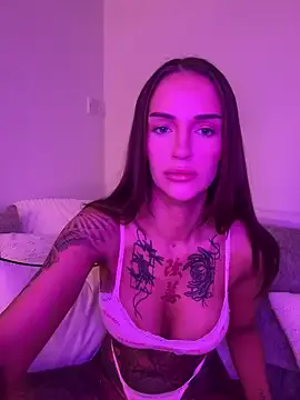 Nikki__Foxx on StripChat