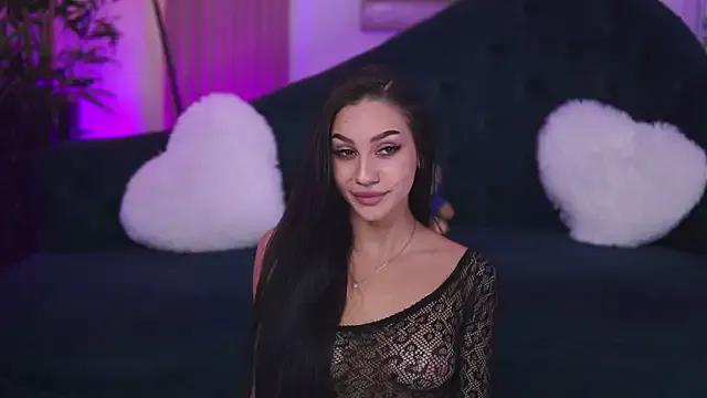 NinaSolenne on StripChat 