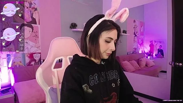 nini_love01 on StripChat 