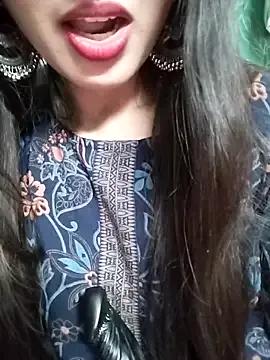 Noor_Darliing on StripChat