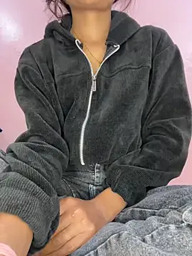 paribaby09 on StripChat