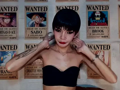 PHLauraLove model from sc