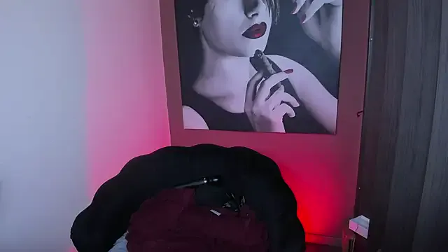 QueenOfHaze on StripChat