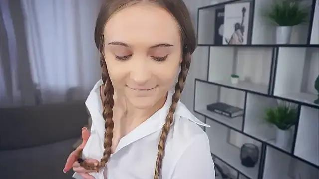 QuennaCoote on StripChat