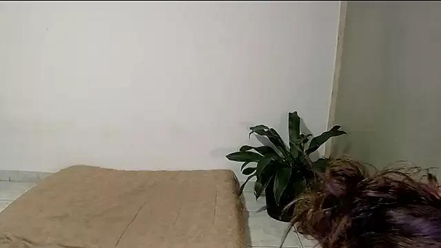 saara_johnson496 on StripChat 