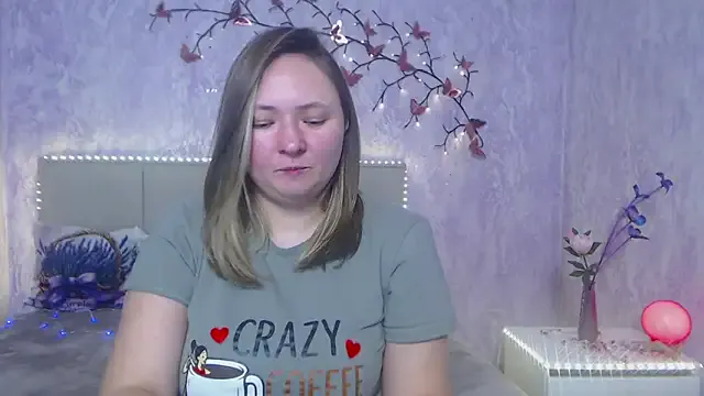 SallyVerda on StripChat