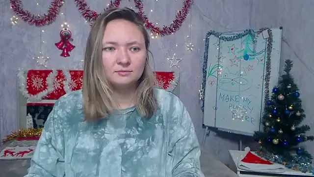 SallyVerda on StripChat