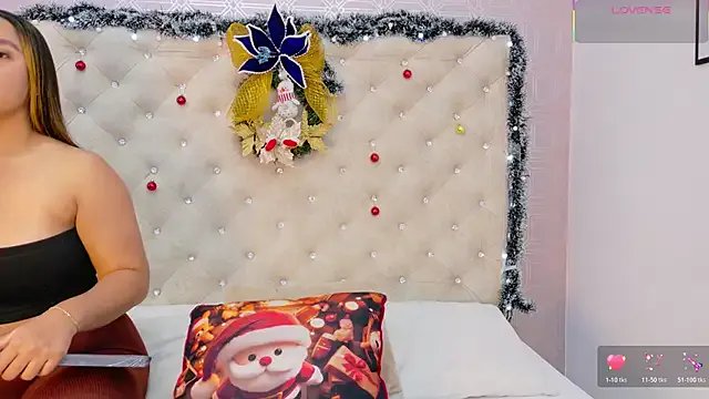 Sara_Desire on StripChat 