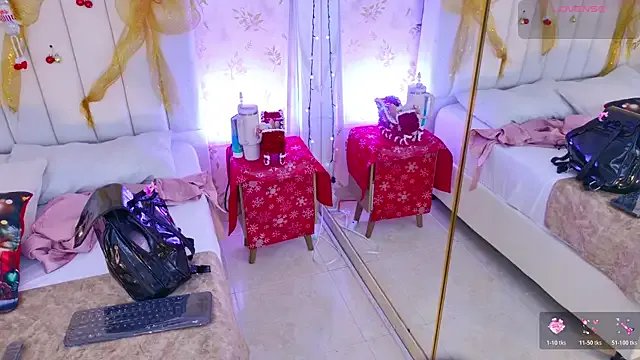 Sara_Desire on StripChat 