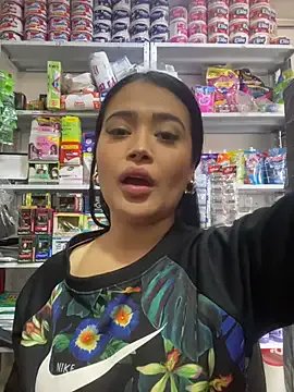 Sara_fun on StripChat