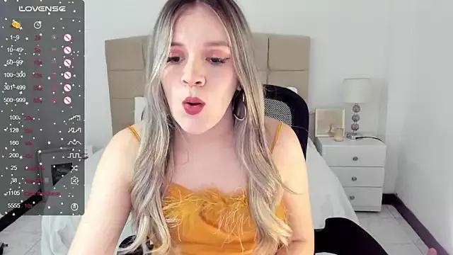 sara_ph on StripChat 