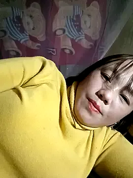 Sara_pusyy on StripChat