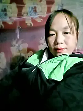 Sara_pusyy on StripChat