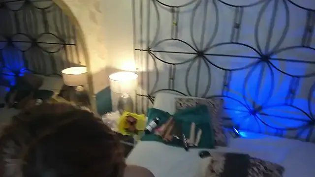 Sarah_rossi_ on StripChat 