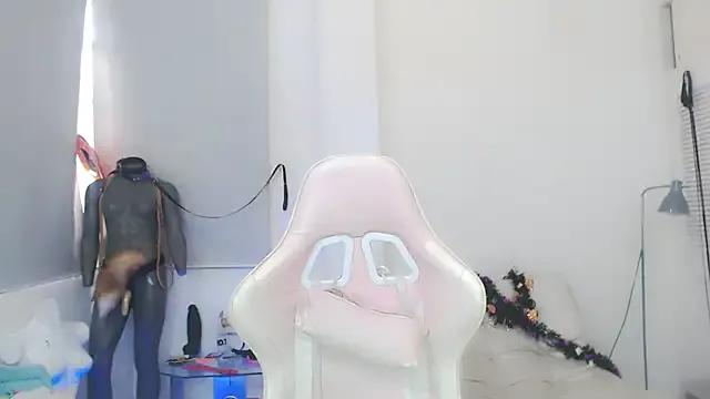 sasha_mom69_ on StripChat 