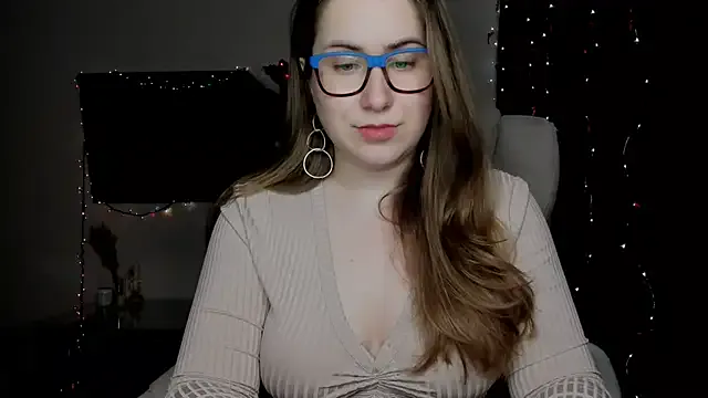 SeasonalSomeone on StripChat