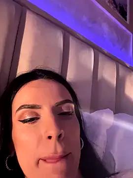 SereneRhodes on StripChat 