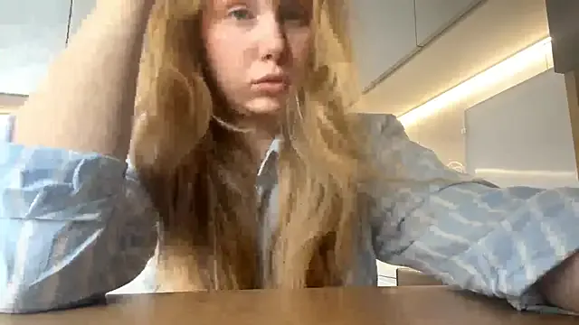 ShariLappas model from sc