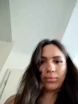 SiennaLuxexx model from StripChat