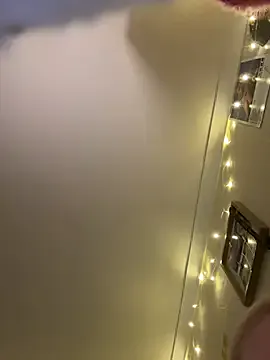 sluttyskyeee model from sc