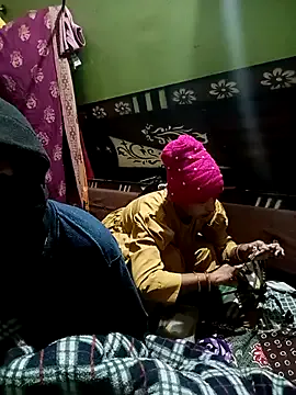 Soniya_089 on StripChat