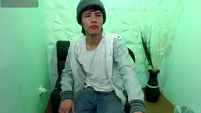 Stich_23 model from StripChat