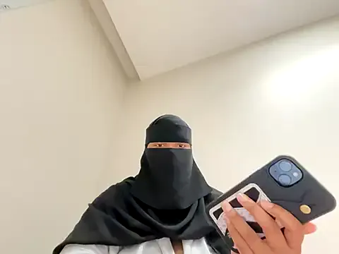 Submissive_Arab on StripChat